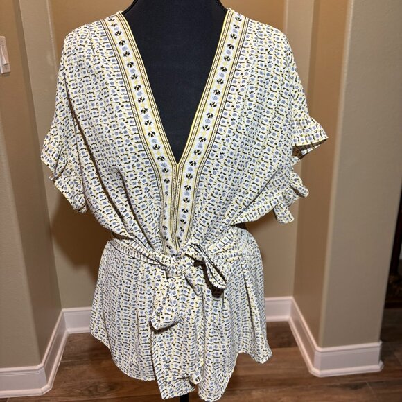 Max Studio Tops - 💛MAX Studio Ruffle Sleeve Belted V-Neck Yellow Blouse Size XL